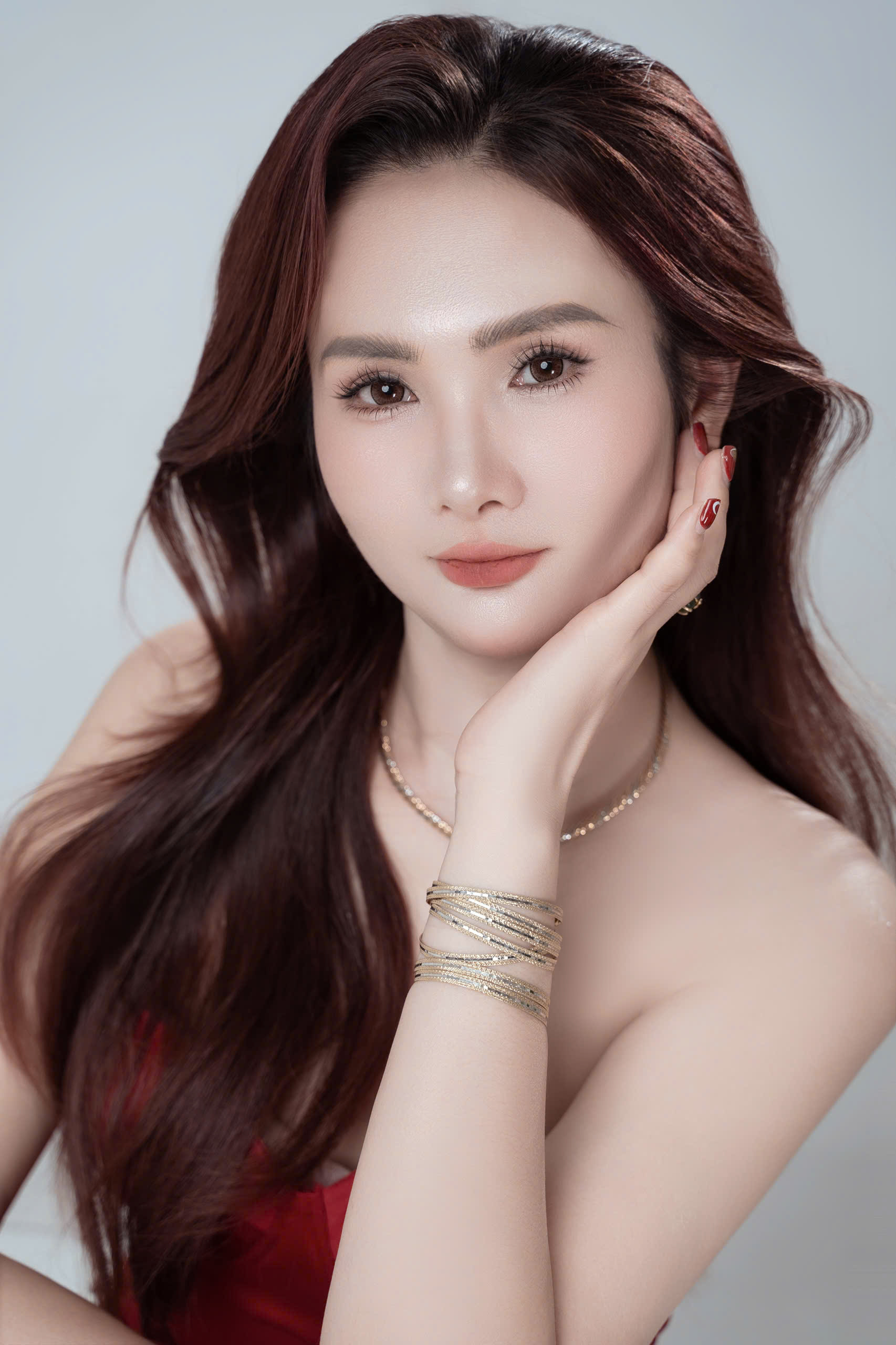 NGUYỄN THỊ HẰNG