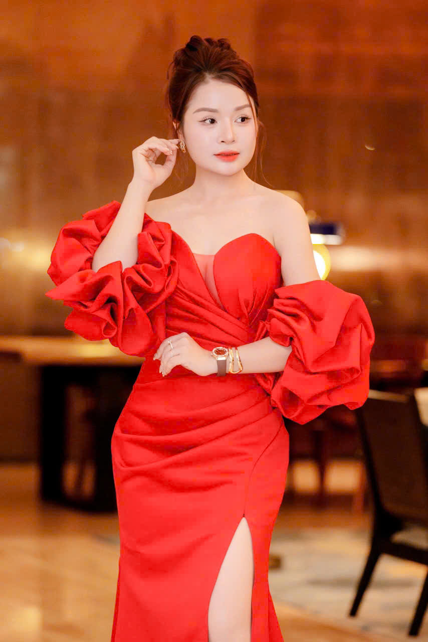 Hoàng Thị Thanh Tuyền SBD 293